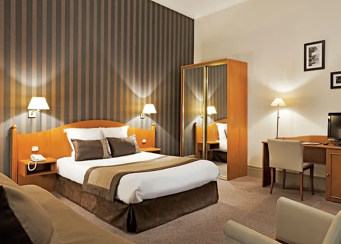 Bleues Provinces Opera Hotel