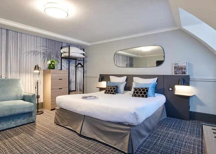 Bleues Provinces Opera 3*