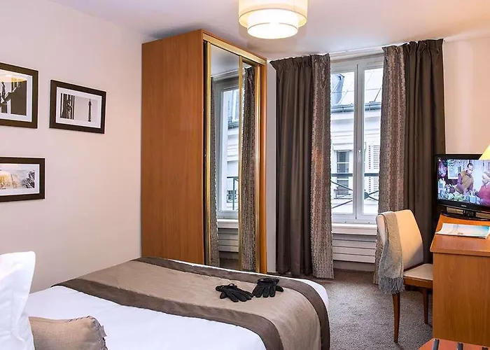 Bleues Provinces Opera Hotel