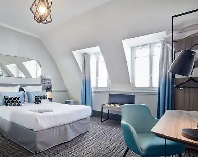 Bleues Provinces Opera Hotel