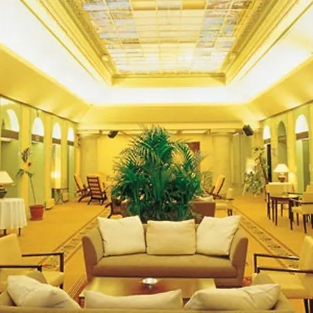 Отель Bleues Provinces Opera 3*