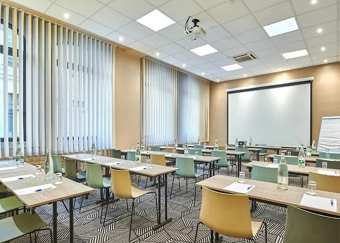 Отель Bleues Provinces Opera 3*