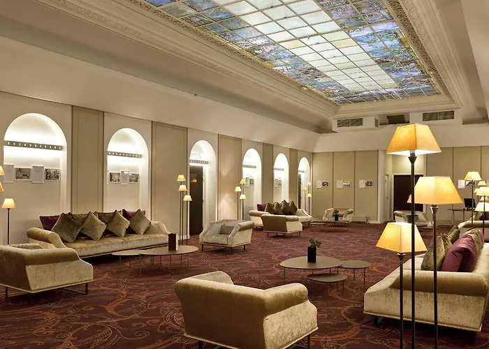 Bleues Provinces Opera מלון 3*