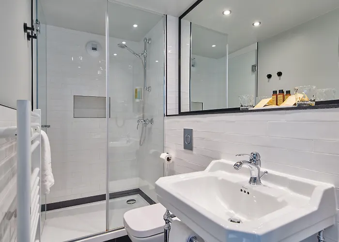 Bleues Provinces Opera 3* פריז