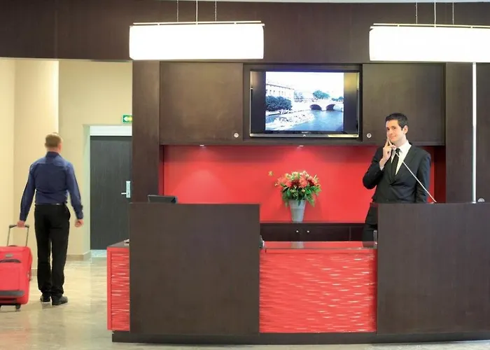 Bleues Provinces Opera מלון