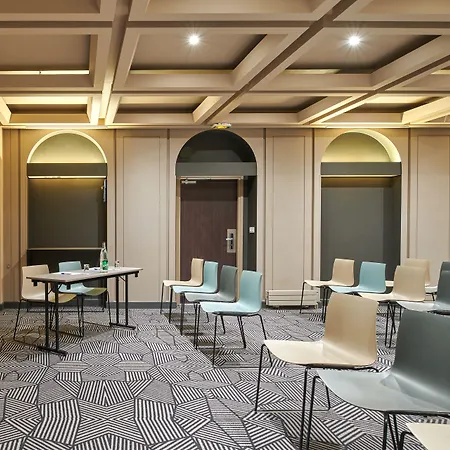 Bleues Provinces Opera Hotel